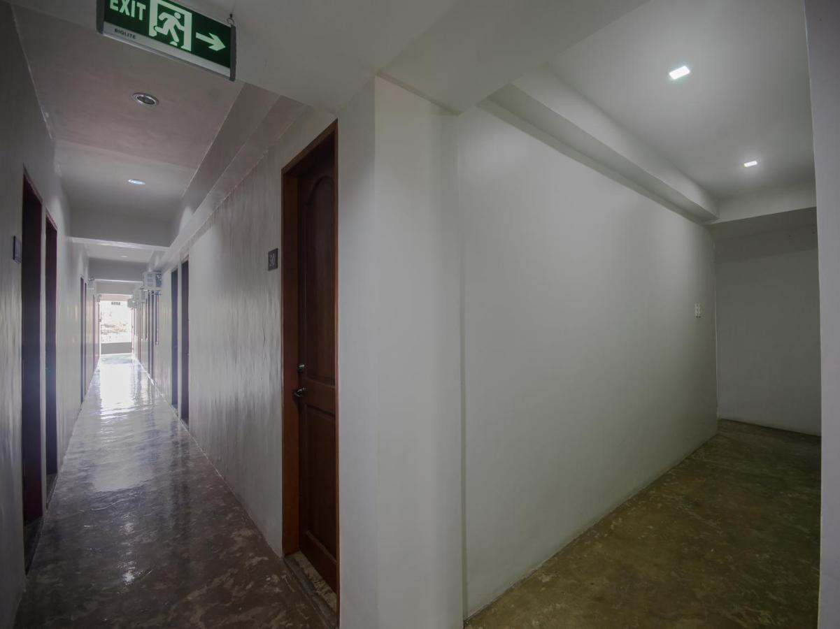 Gplace Hotel Cebu Buitenkant foto